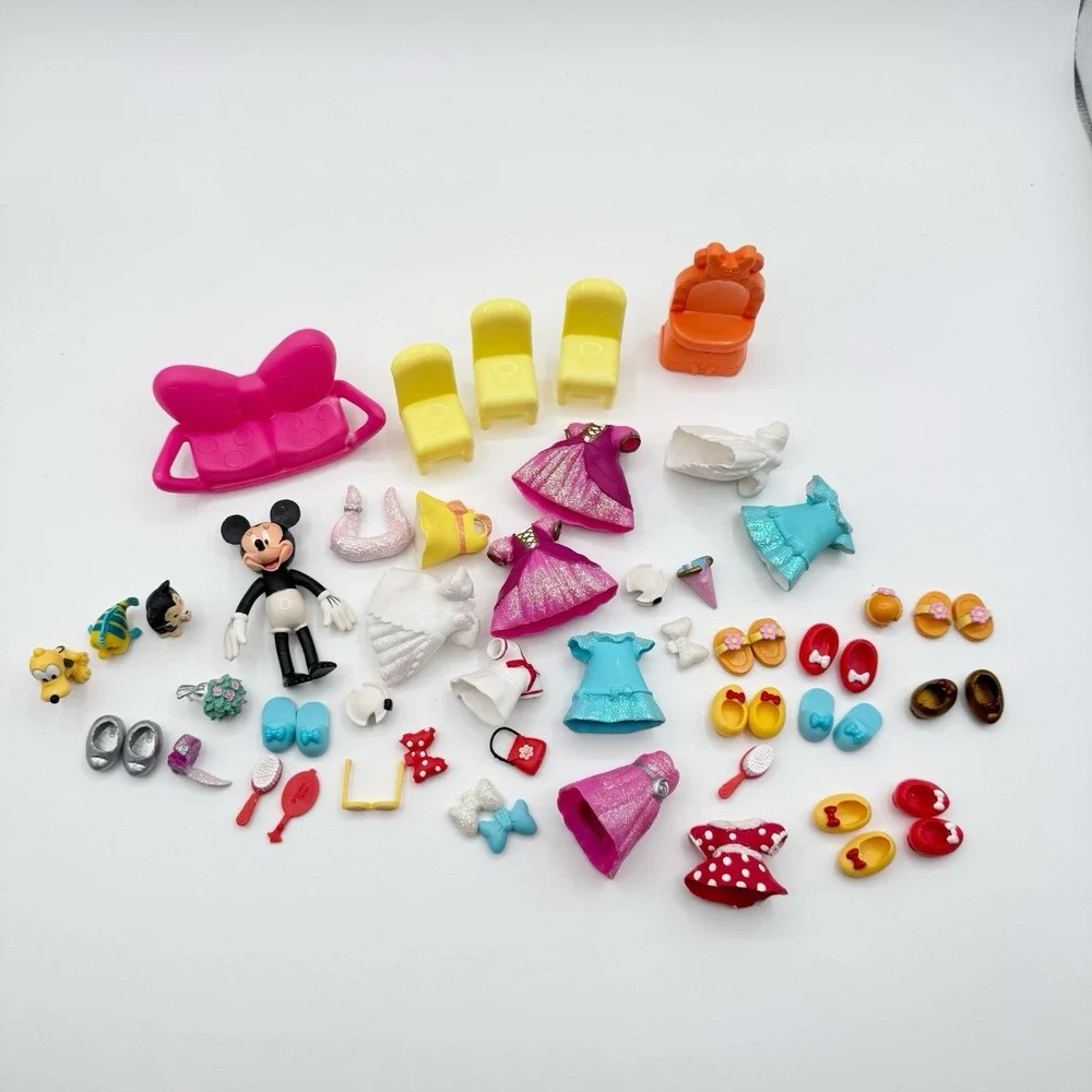 Disney Parks Minnie Mouse Polly Pocket Style Doll Figure Accessories Lot 3
